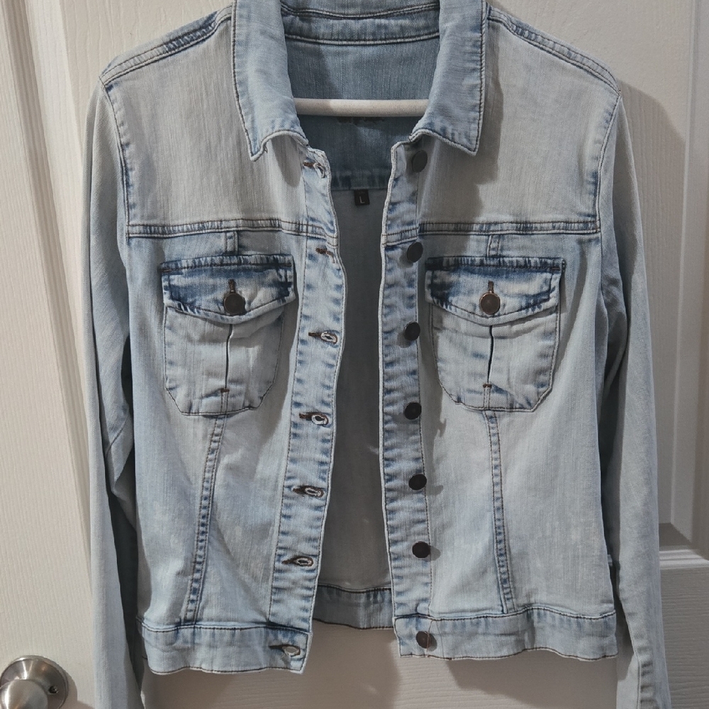 Light Blue Denim Jacket - Picture 3 of 10